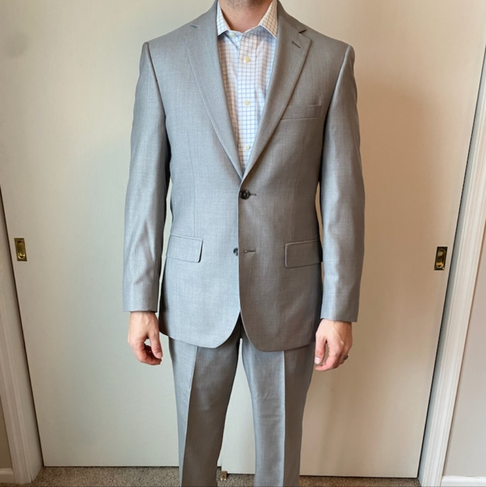 38R Light Grey Wool/Silk suit